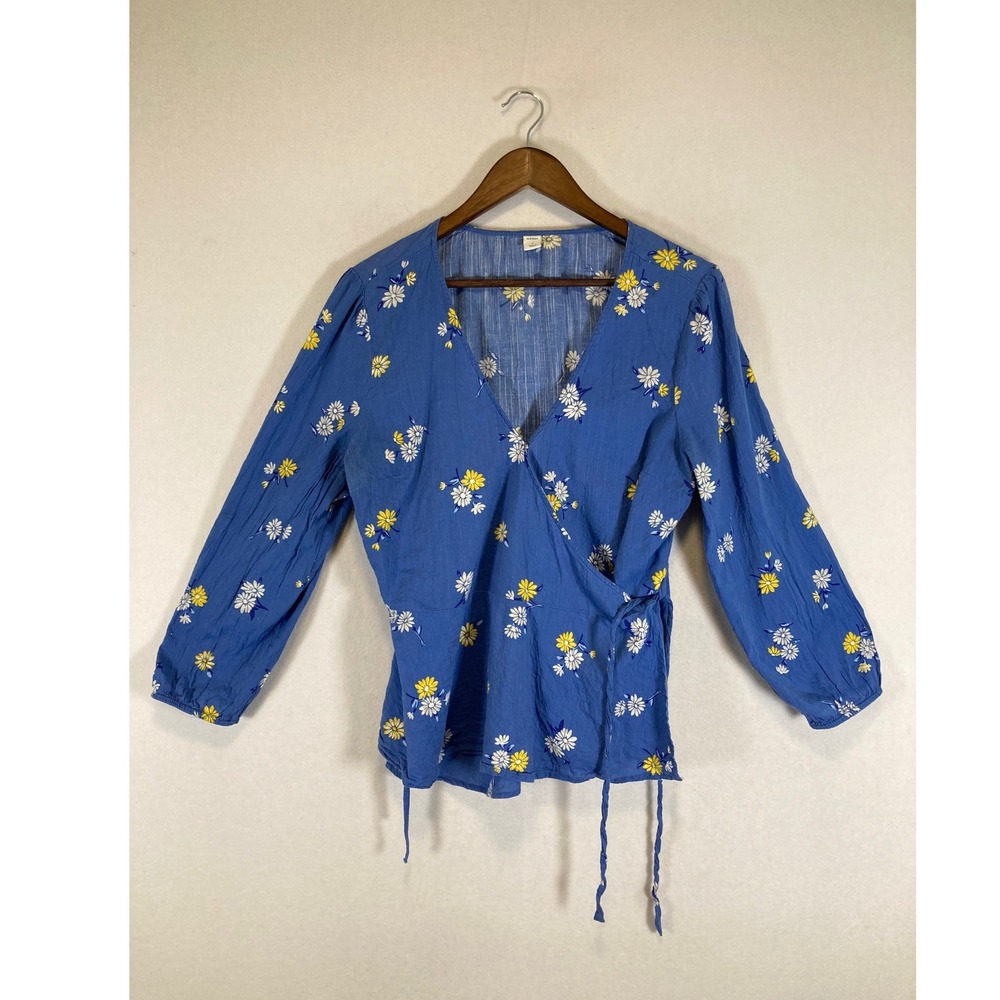 Cottagecore Old Navy Womens Large Blue Daisy Floral Wrap 3/4 Sleeve Top